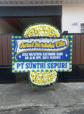 Papan Bunga Duka di Musuk